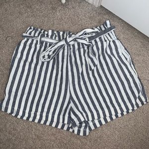 Striped paper bag shorts size S
